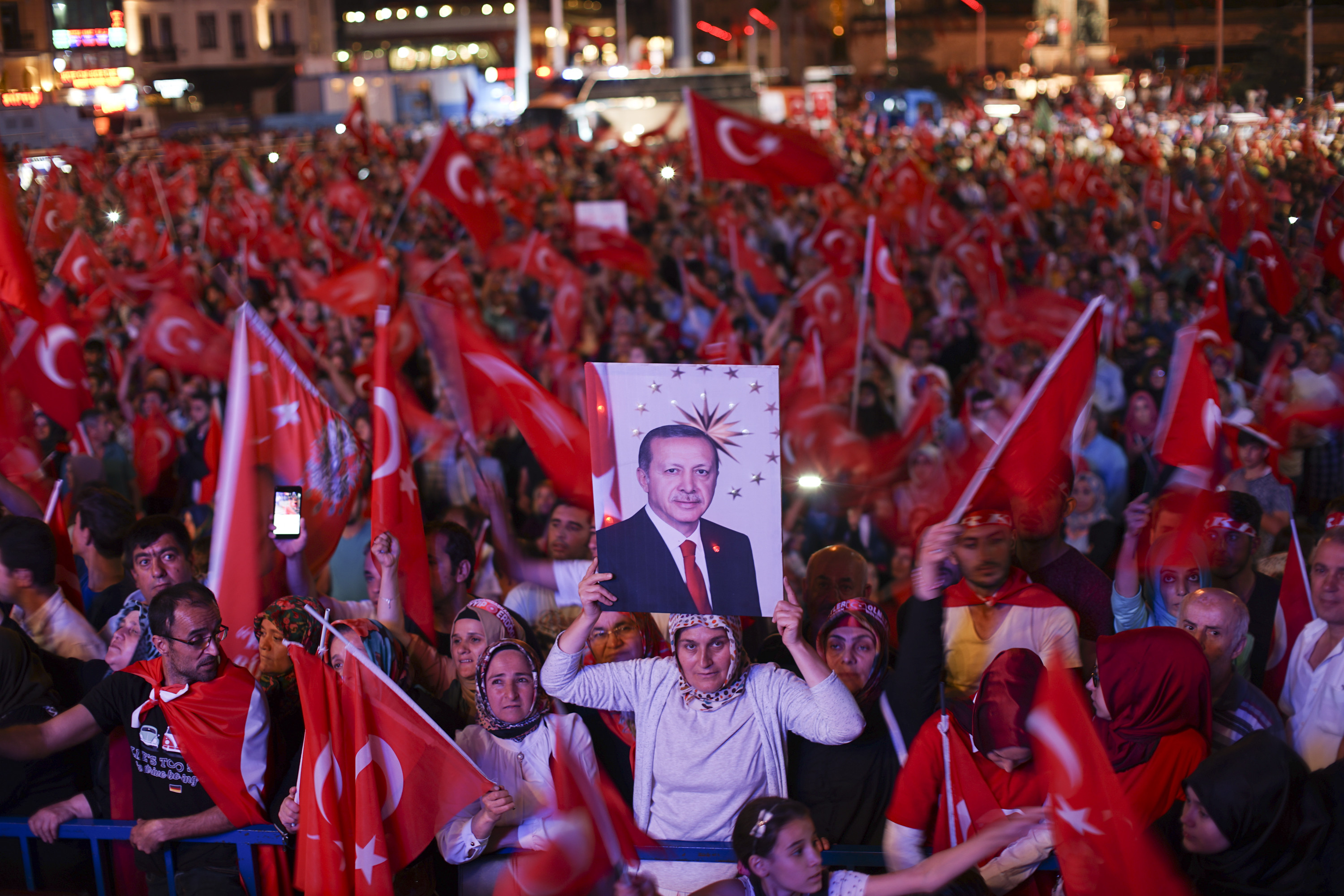 Referandum: Milli Irade Kazandı