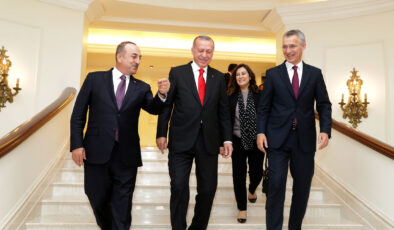 Başkan Erdoğan İsveç Başbakanı ile görüştü! Üçlü muhtıra vurgusu